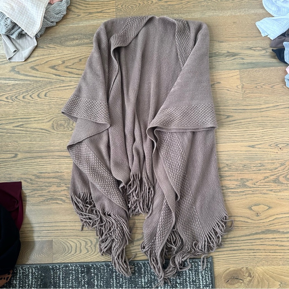 Gentle fawn cape